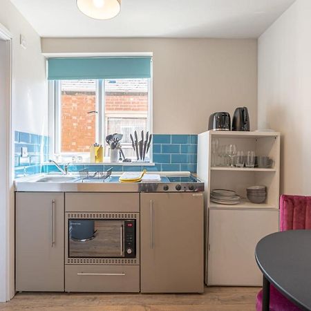 Superb One Bedroom Apartment In Coventry Cv1 *New* Exterior foto